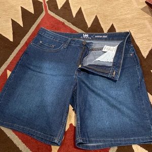 Lee Mid-rise shorts